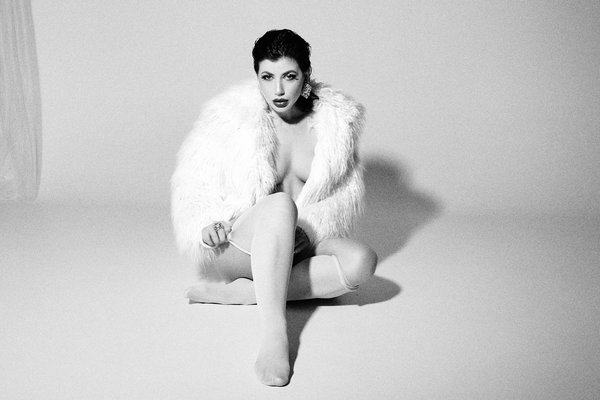 Elevate Your Elegance: The Ultimate Guide to Attire for Timeless British Garden Parties